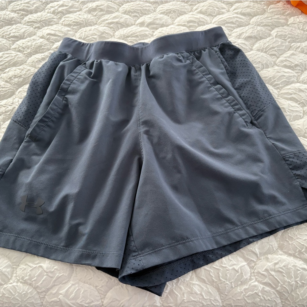 Under Armour Steel Blue Performance Shorts Men’s Size S